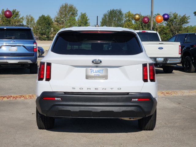 2021 Kia Sorento LX 5