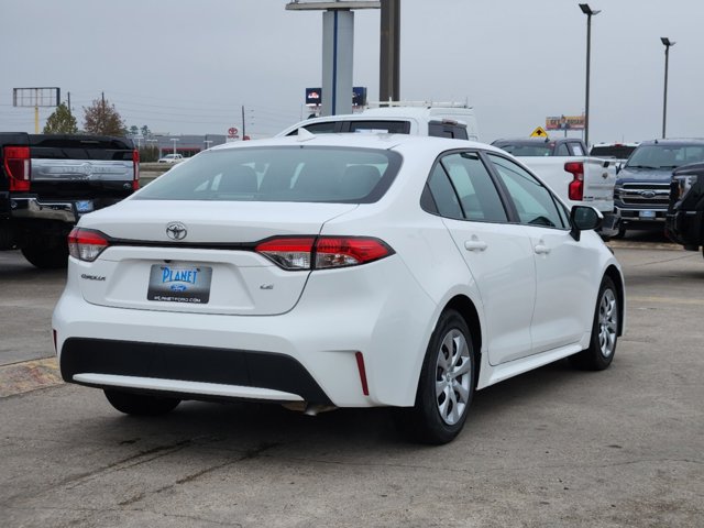 2021 Toyota Corolla LE 4