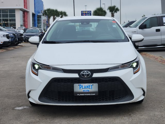 2022 Toyota Corolla LE 2