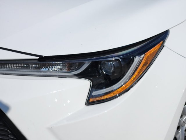 2020 Toyota Corolla LE 8