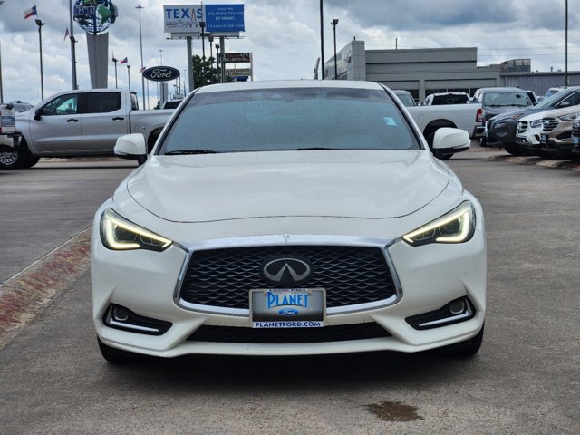 2019 INFINITI Q60 3.0t LUXE 2