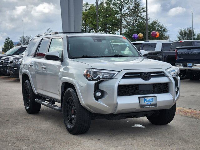 2022 Toyota 4Runner SR5 3