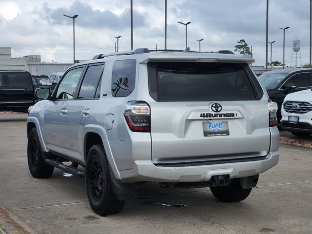 2022 Toyota 4Runner SR5 4