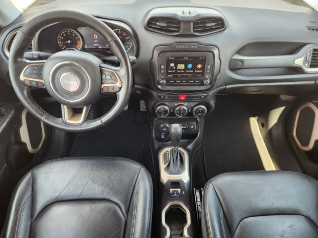 2015 Jeep Renegade Limited 27