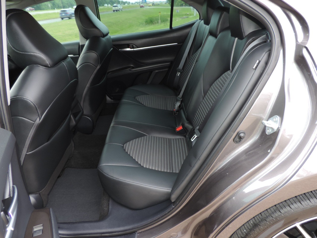 2023 Toyota Camry SE Auto (Natl) photo