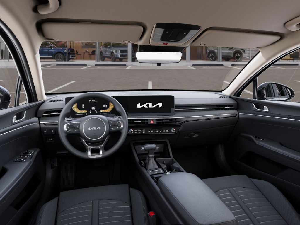 2025 Kia K5 LXS Auto FWD photo