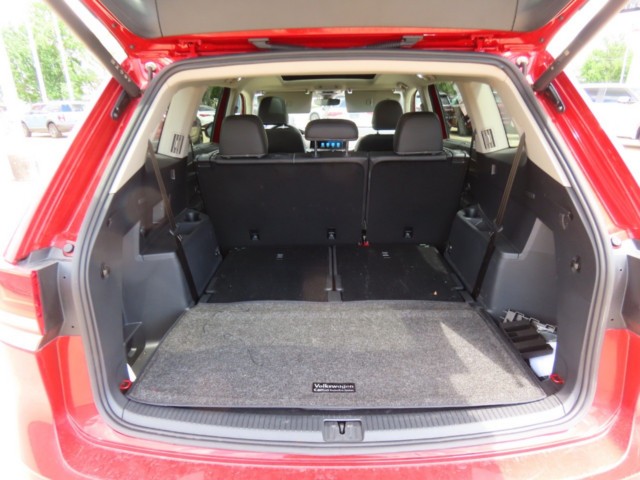 2024 Volkswagen Atlas 2.0T SEL 4MOTION photo