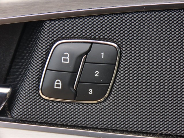 2020 Lincoln Nautilus Standard FWD photo