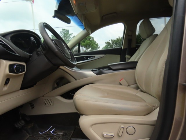 2020 Lincoln Nautilus Standard FWD photo