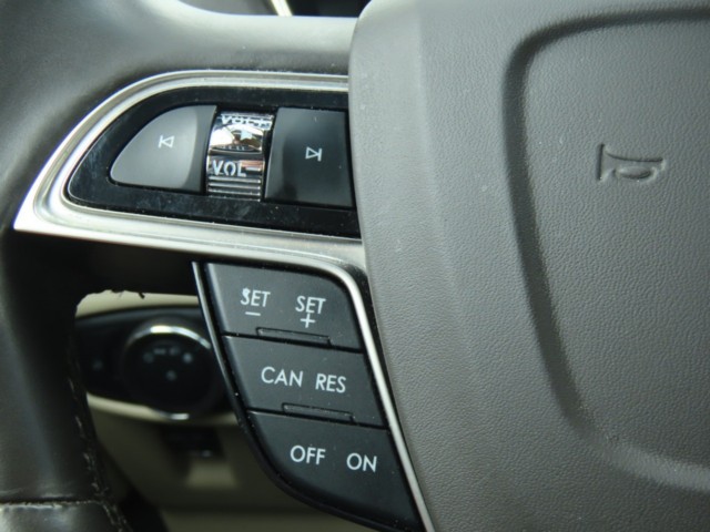 2020 Lincoln Nautilus Standard FWD photo