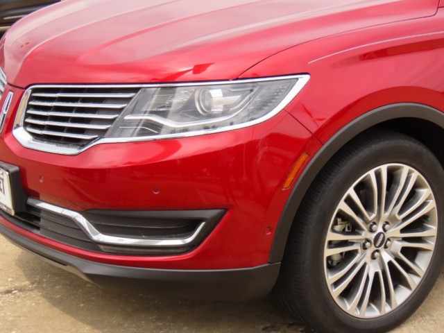 2017 Lincoln MKX Reserve FWD photo