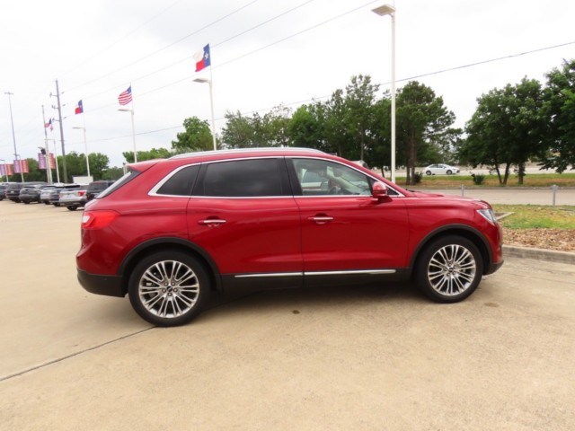 2017 Lincoln MKX Reserve FWD photo