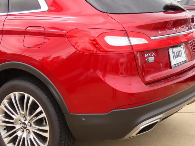 2017 Lincoln MKX Reserve FWD photo