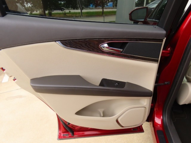 2017 Lincoln MKX Reserve FWD photo