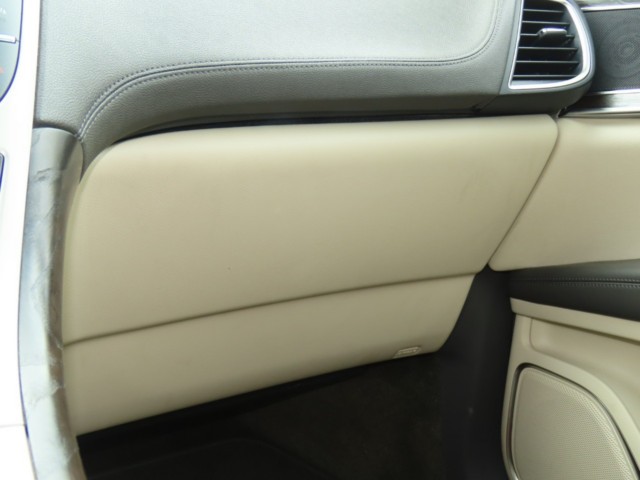 2017 Lincoln MKX Reserve FWD photo