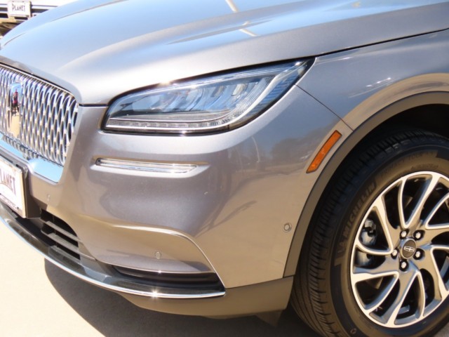 2022 Lincoln Corsair Standard FWD photo