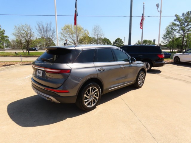 2022 Lincoln Corsair Standard FWD photo