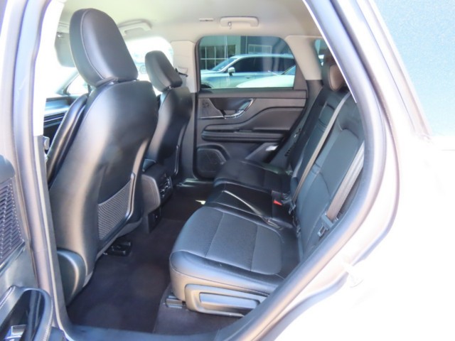 2022 Lincoln Corsair Standard FWD photo