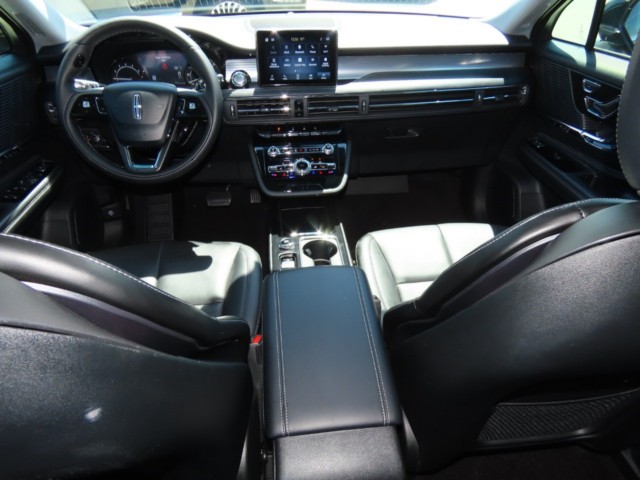2022 Lincoln Corsair Standard FWD photo