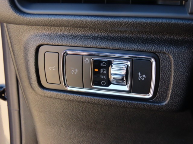 2022 Lincoln Corsair Standard FWD photo