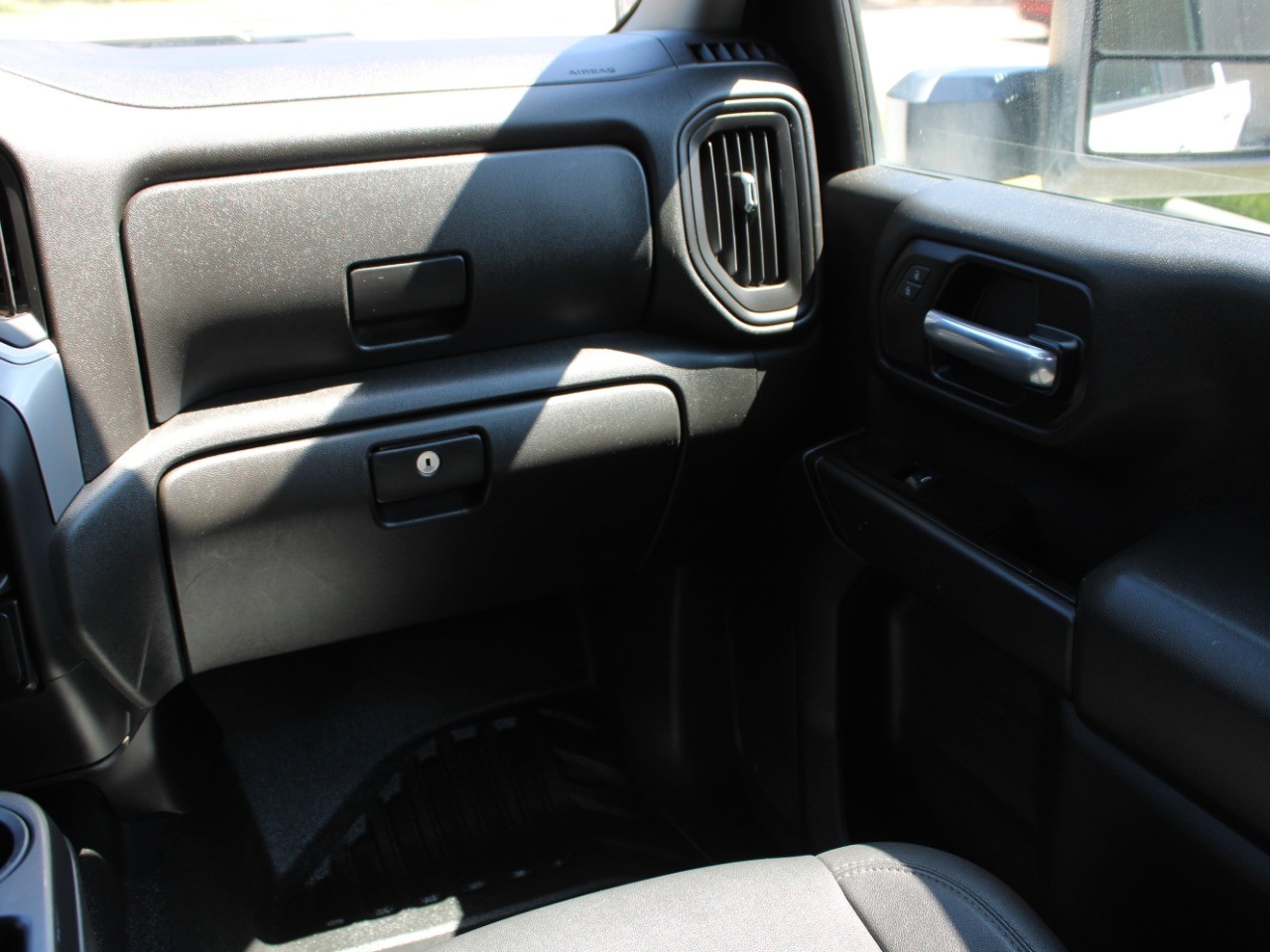 2022 Chevrolet Silverado 2500HD 4WD Crew Cab 172 Work Truck photo