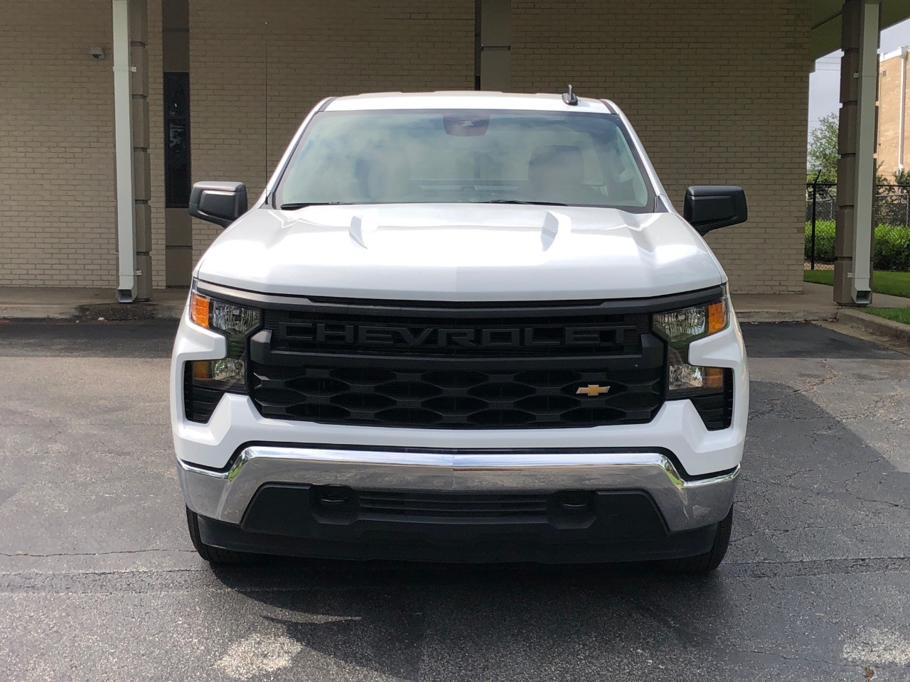 2024 Chevrolet Silverado 1500 2WD Reg Cab 140 Work Truck photo
