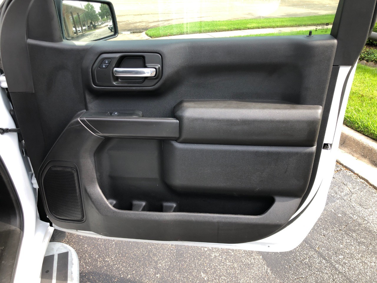 2024 Chevrolet Silverado 1500 2WD Reg Cab 140 Work Truck photo
