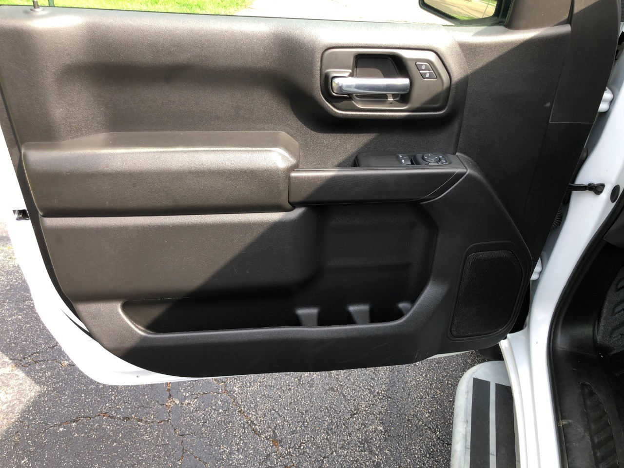 2024 Chevrolet Silverado 1500 2WD Reg Cab 140 Work Truck photo