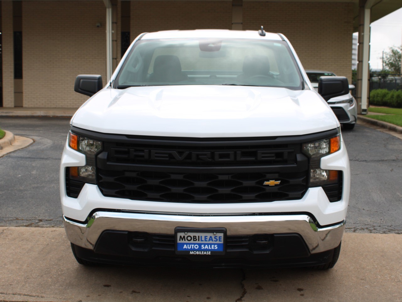 2024 Chevrolet Silverado 1500 2WD Reg Cab 140 Work Truck photo