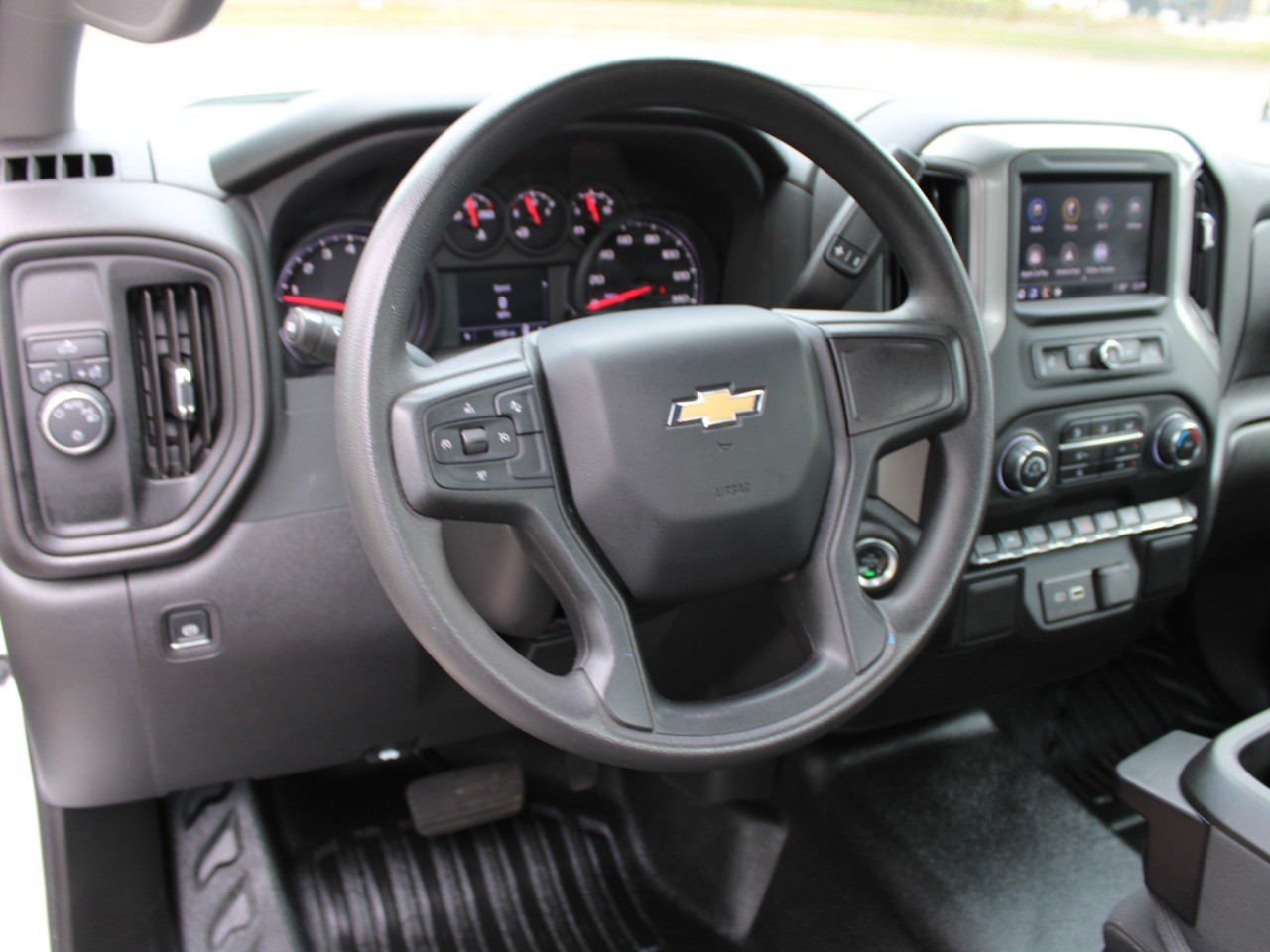 2024 Chevrolet Silverado 1500 2WD Reg Cab 140 Work Truck photo