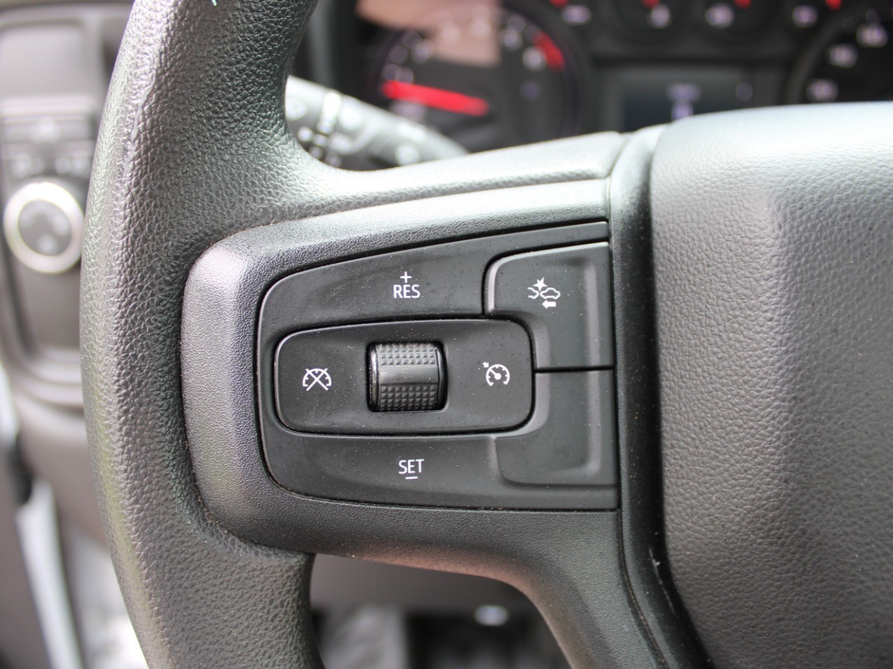 2024 Chevrolet Silverado 1500 2WD Reg Cab 140 Work Truck photo