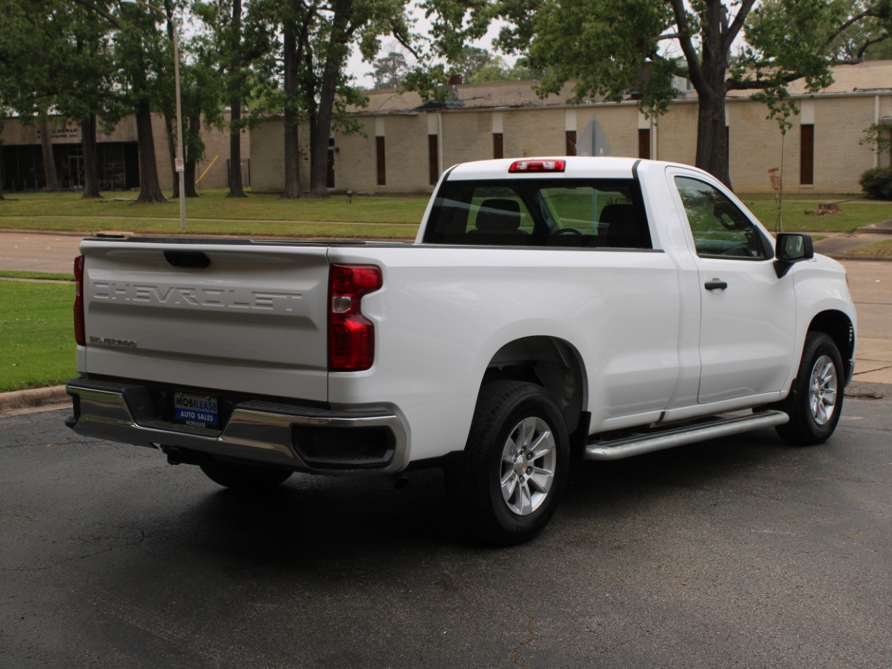 2024 Chevrolet Silverado 1500 2WD Reg Cab 140 Work Truck photo