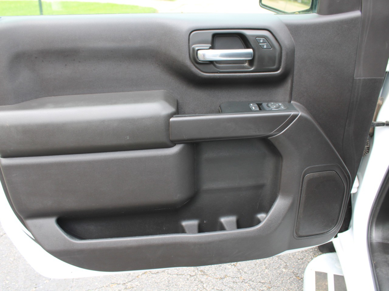 2024 Chevrolet Silverado 1500 2WD Reg Cab 140 Work Truck photo