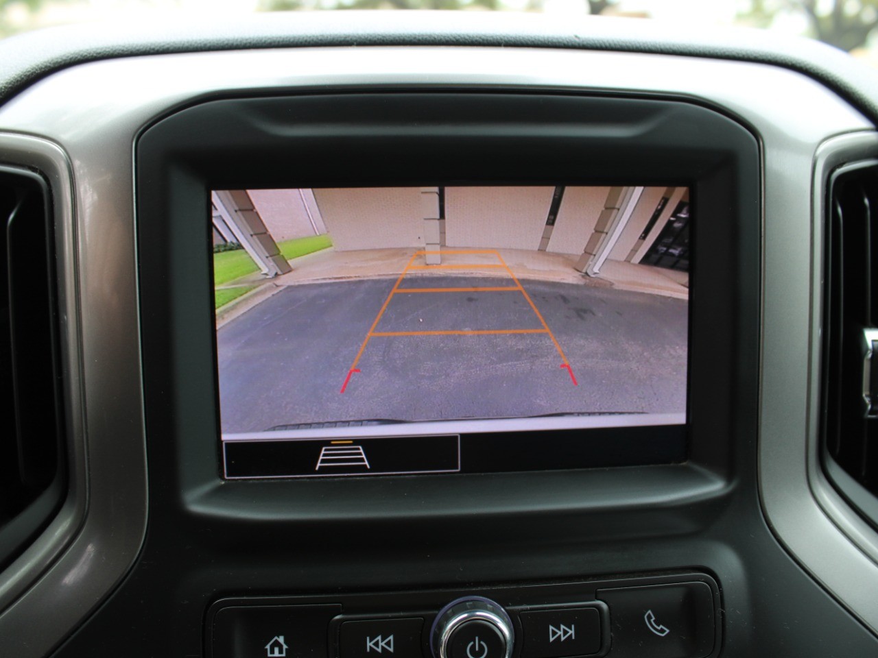 2024 Chevrolet Silverado 1500 2WD Reg Cab 140 Work Truck photo
