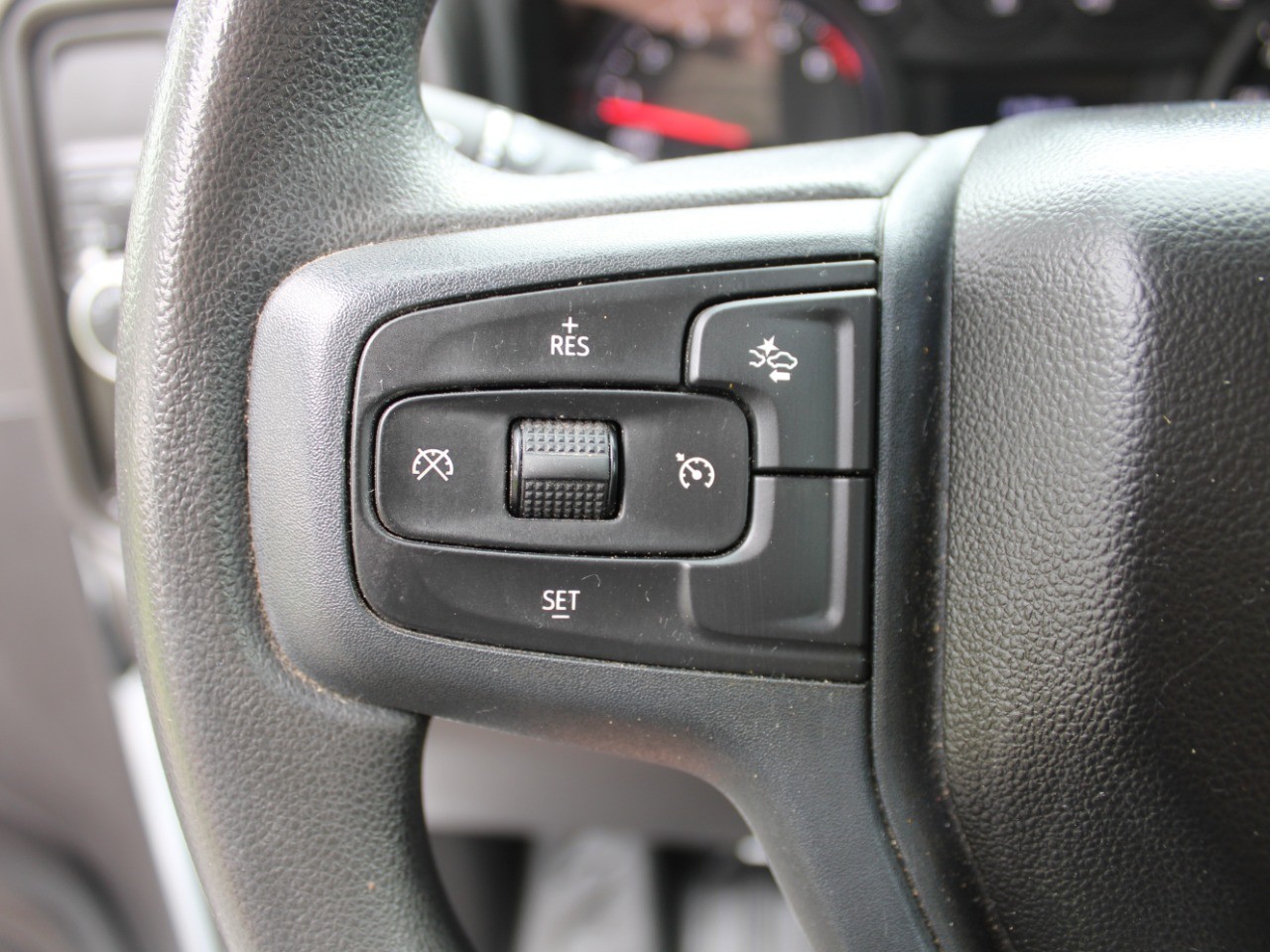 2024 Chevrolet Silverado 1500 2WD Reg Cab 140 Work Truck photo