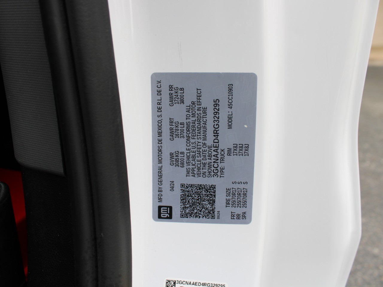 2024 Chevrolet Silverado 1500 2WD Reg Cab 140 Work Truck photo