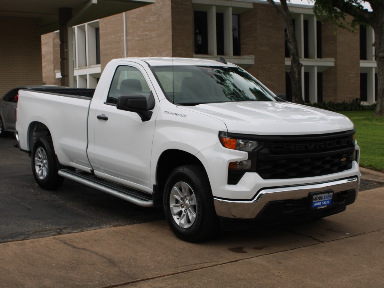 2024 Chevrolet Silverado 1500 2WD Reg Cab 140 Work Truck photo