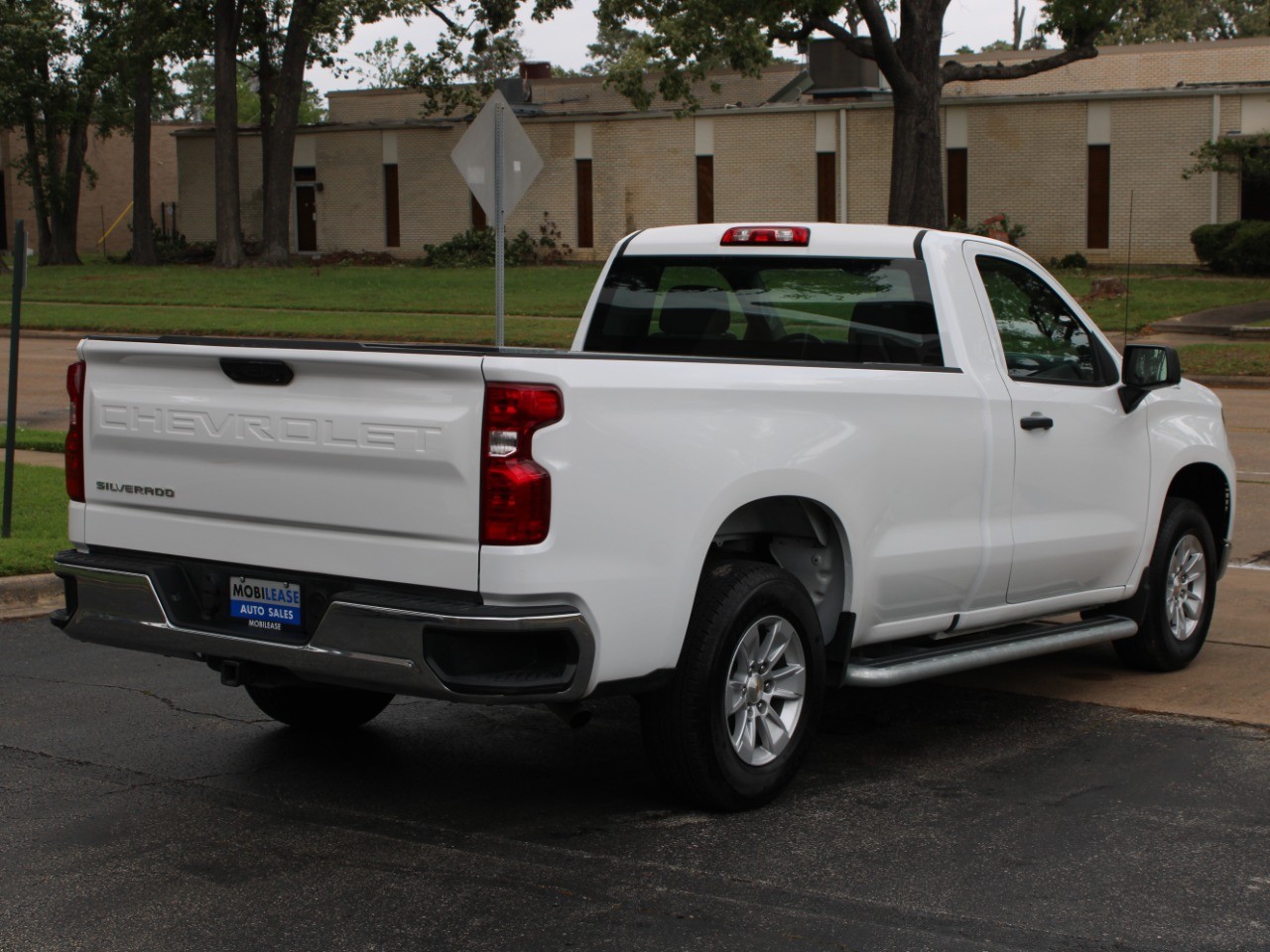 2024 Chevrolet Silverado 1500 2WD Reg Cab 140 Work Truck photo