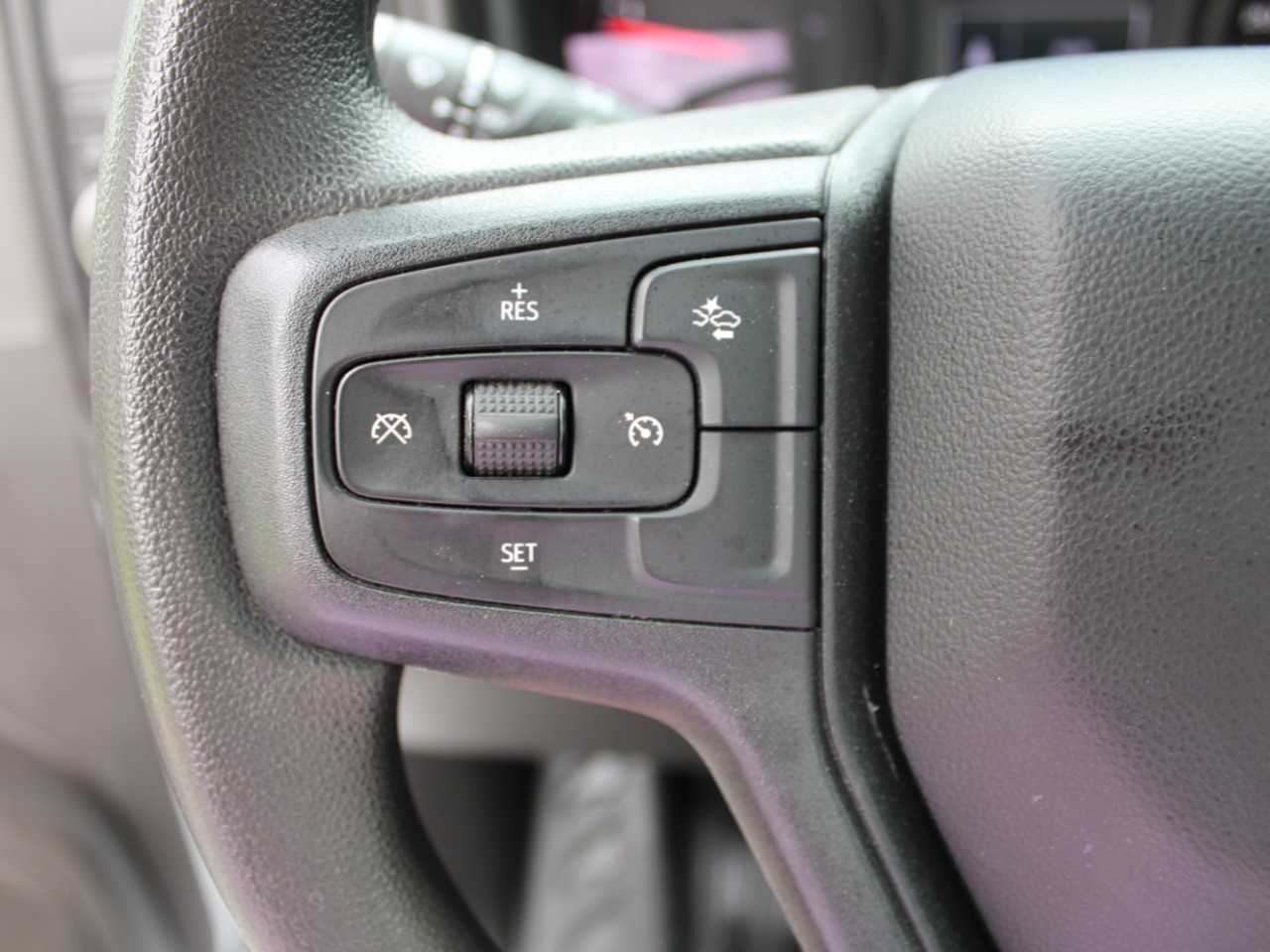 2024 Chevrolet Silverado 1500 2WD Reg Cab 140 Work Truck photo