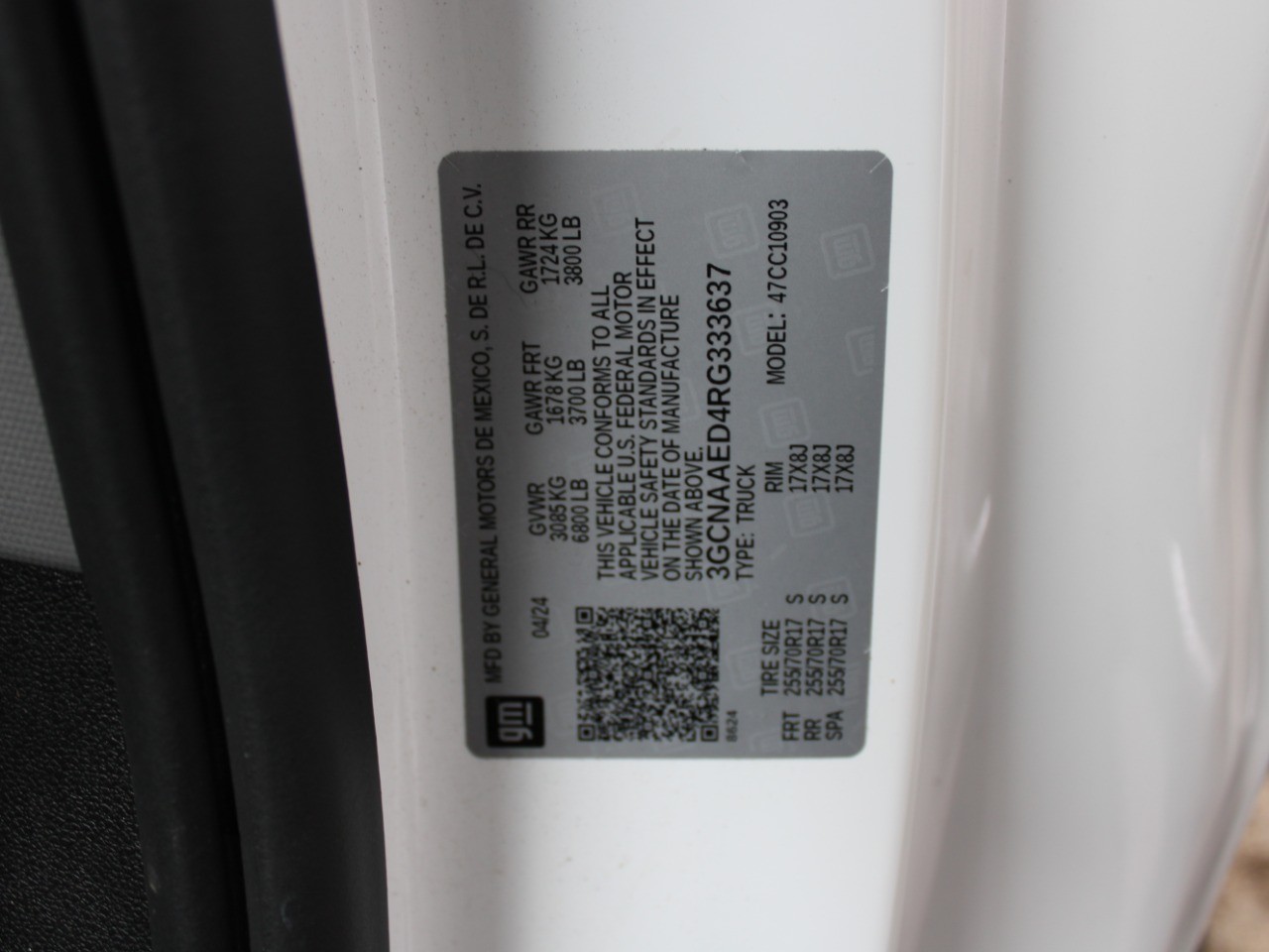 2024 Chevrolet Silverado 1500 2WD Reg Cab 140 Work Truck photo
