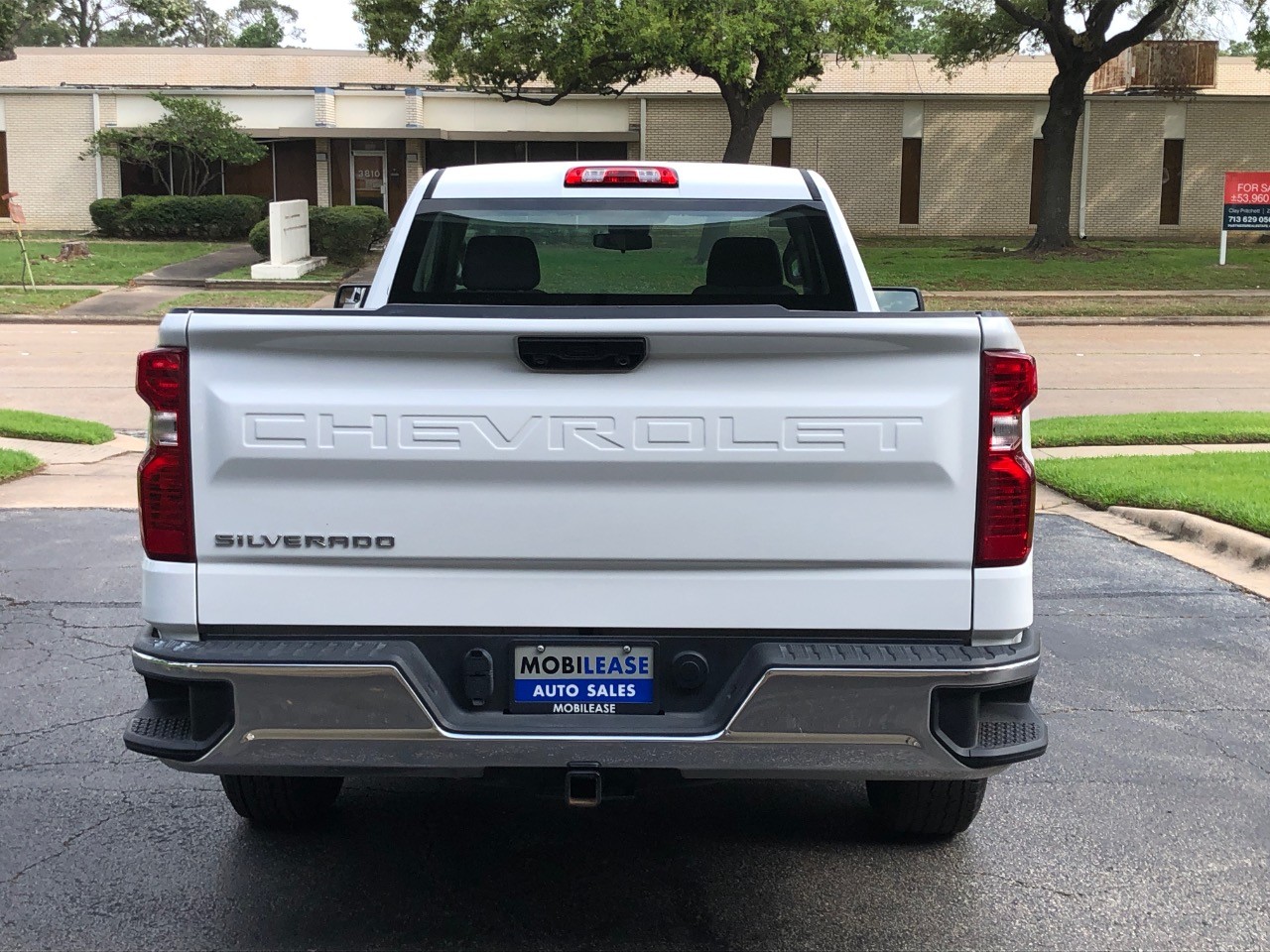 2024 Chevrolet Silverado 1500 2WD Reg Cab 140 Work Truck photo