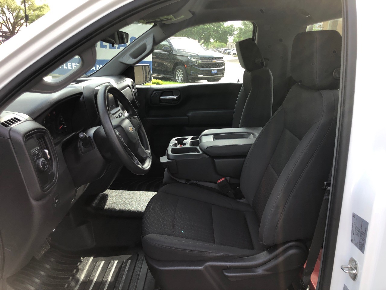 2024 Chevrolet Silverado 1500 2WD Reg Cab 140 Work Truck photo