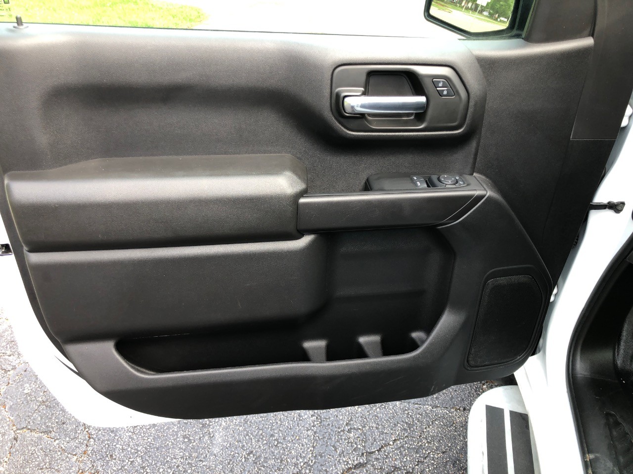2024 Chevrolet Silverado 1500 2WD Reg Cab 140 Work Truck photo