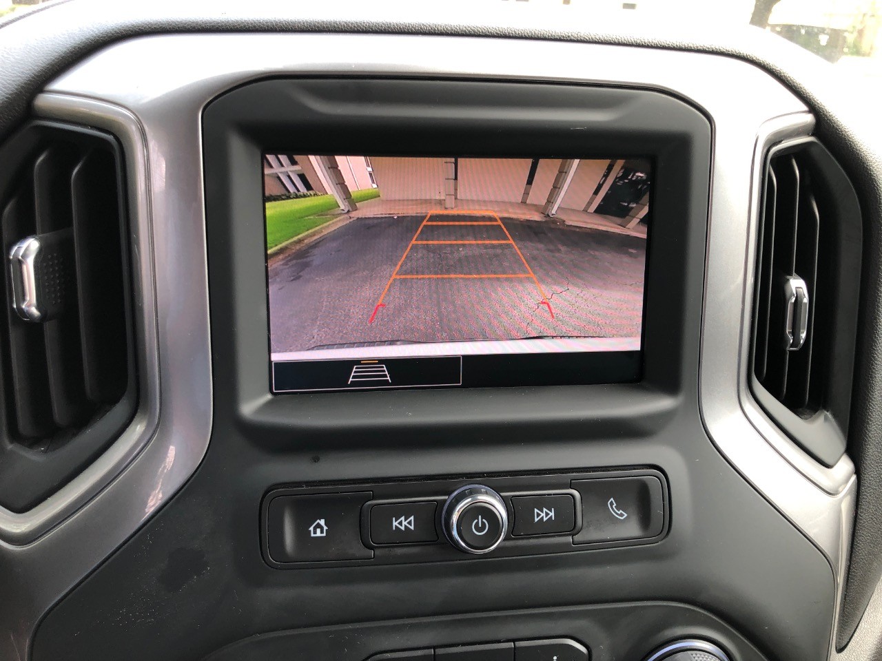 2024 Chevrolet Silverado 1500 2WD Reg Cab 140 Work Truck photo