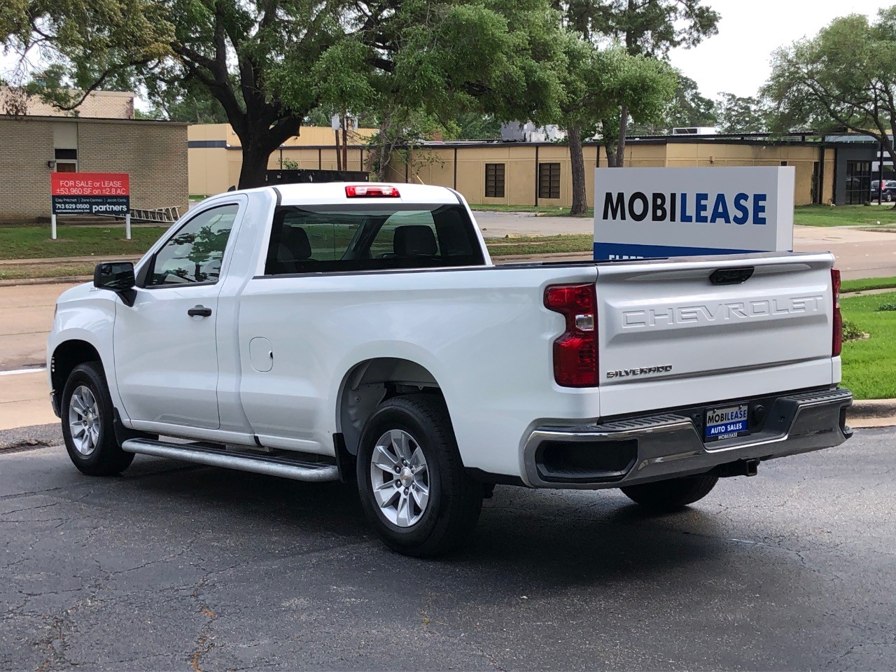 2024 Chevrolet Silverado 1500 2WD Reg Cab 140 Work Truck photo