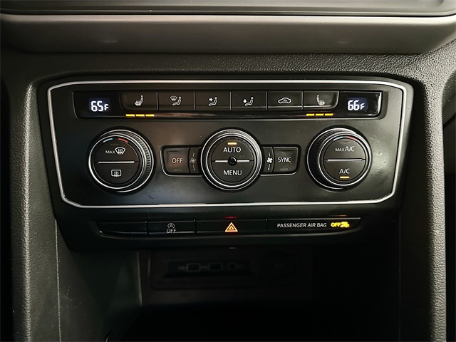 2020 Volkswagen Atlas Cross Sport 3.6L V6 SE w/Technology photo