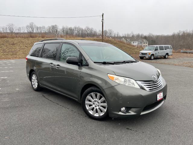 2011 Toyota Sienna 