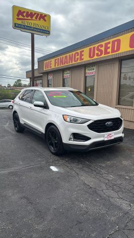 2019 Ford Edge SEL Sport Utility 4D photo
