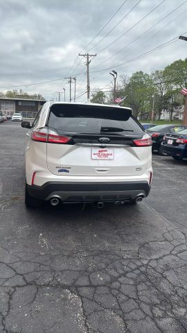 2019 Ford Edge SEL Sport Utility 4D photo