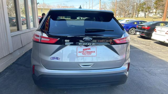 2022 Ford Edge SE Sport Utility 4D photo